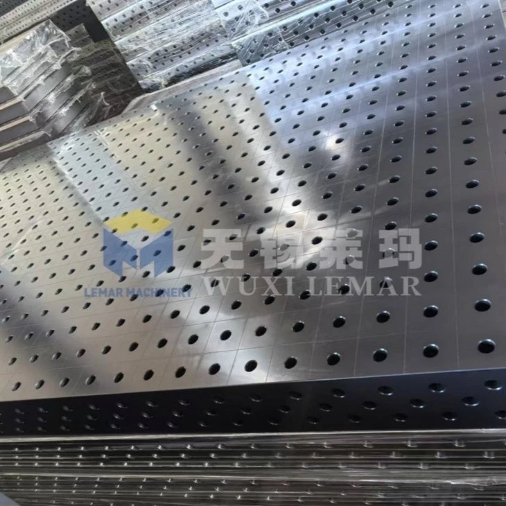 Welding Table With Holes factory